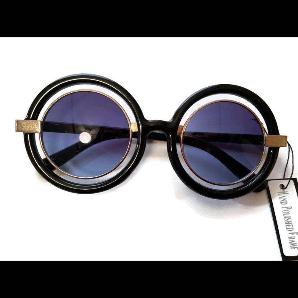 Round Where’s Waldo sunglasses